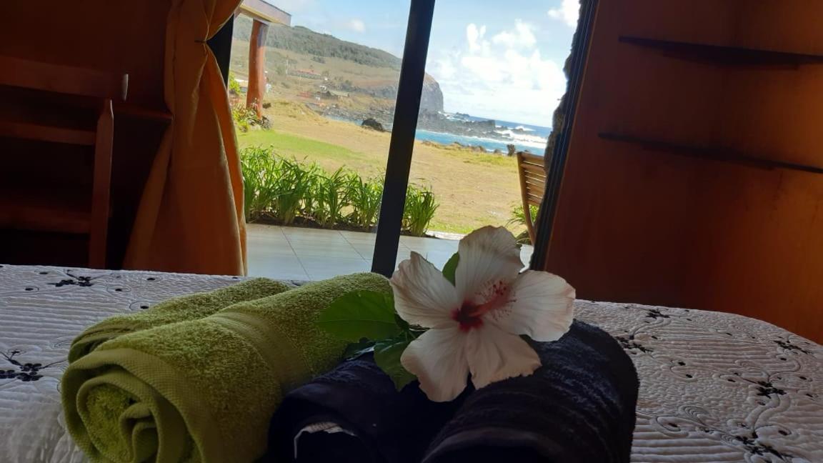 Cabanas & Hostal Tojika ハンガ・ロア エクステリア 写真