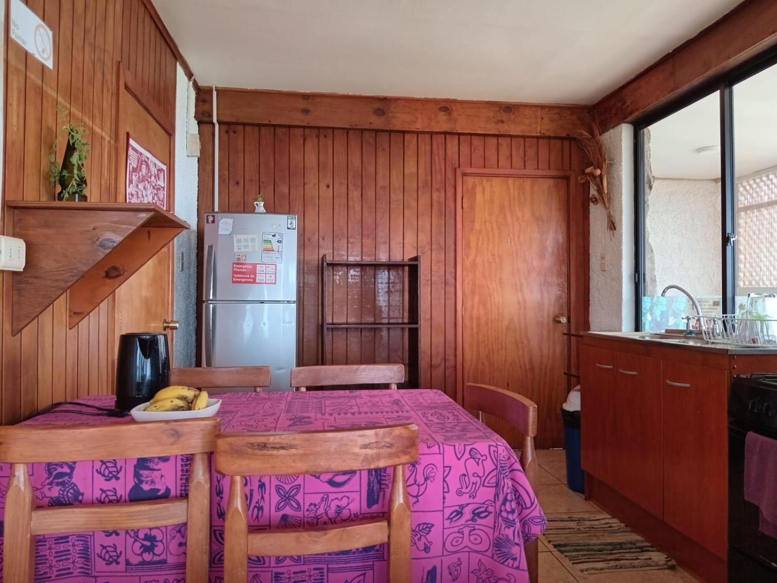 Cabanas & Hostal Tojika ハンガ・ロア エクステリア 写真
