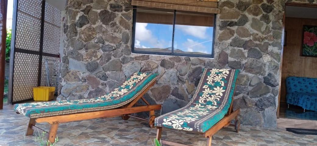 Cabanas & Hostal Tojika ハンガ・ロア エクステリア 写真